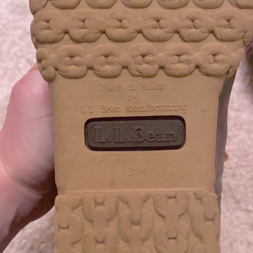 L.L. Bean Boots- 8” Thinsulate/Insulated - Picture 6 of 7